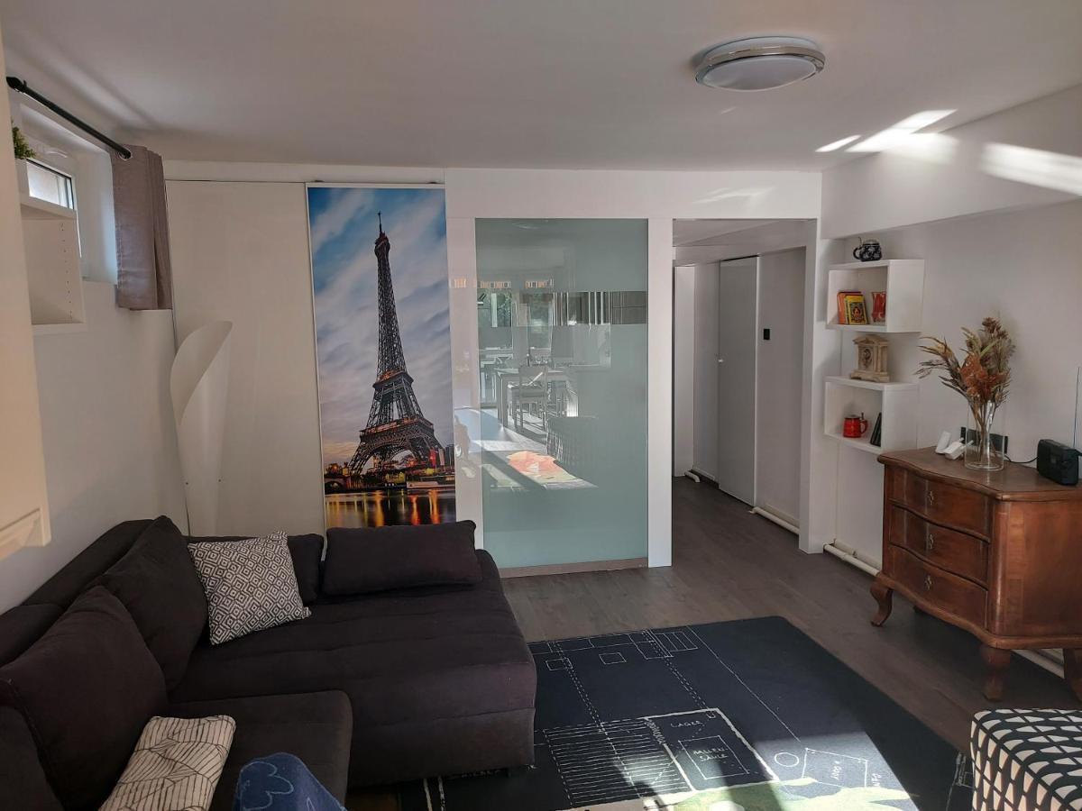 شقة Székesfehérvár  في 2+2Szemelyes Apartman Kerttel المظهر الخارجي الصورة
